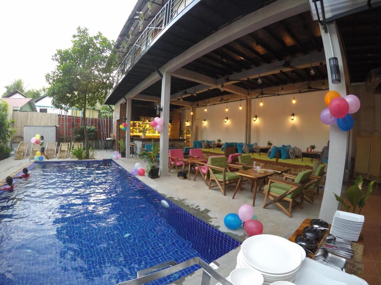 1953 Siem Reap Hostel Екстериор снимка