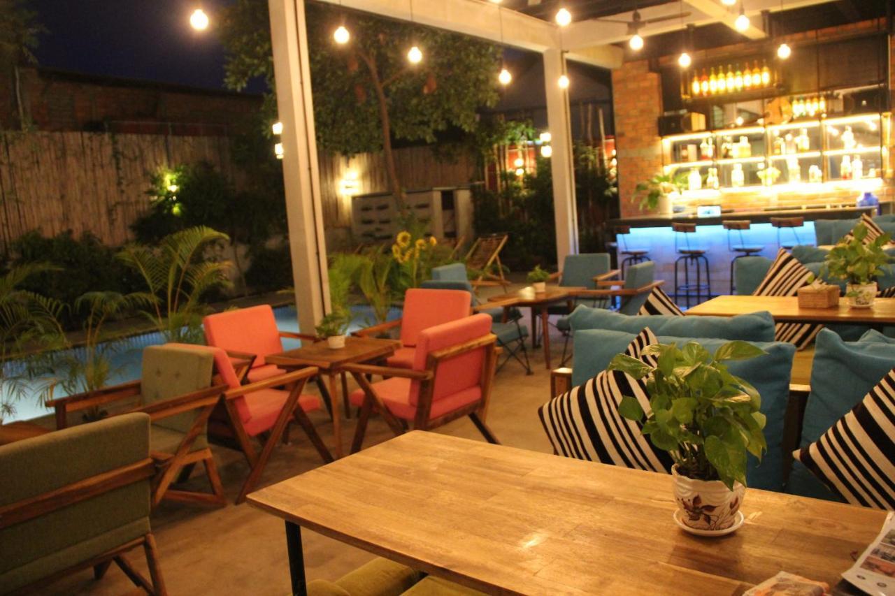 1953 Siem Reap Hostel Екстериор снимка