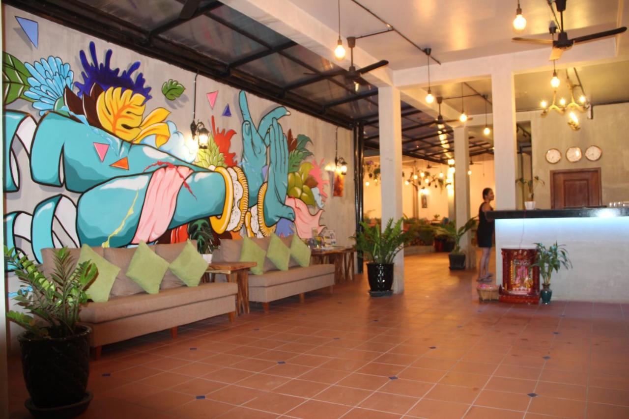 1953 Siem Reap Hostel Екстериор снимка